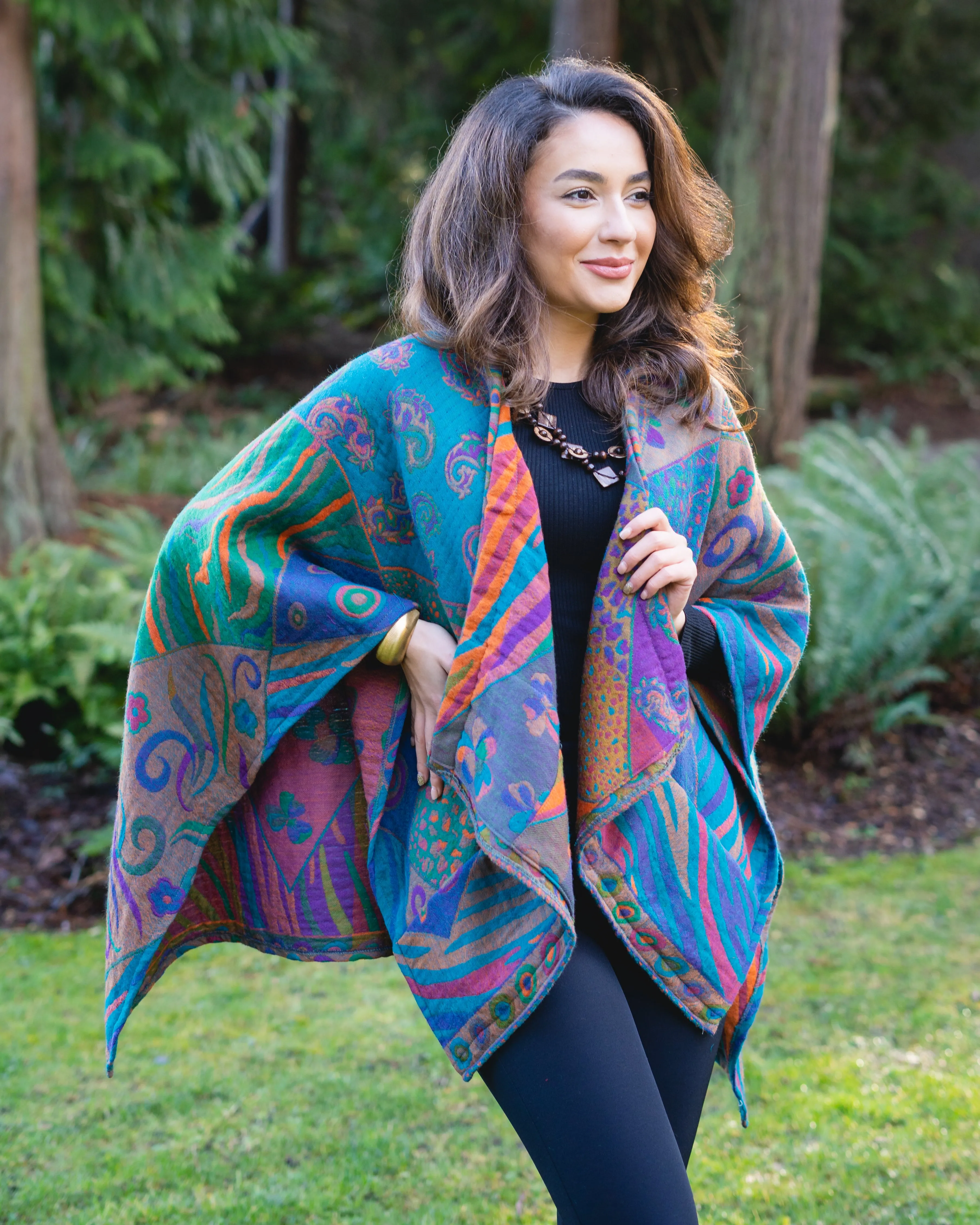 In Style Regular Poncho in Reversible Turquoise colors   Free Bag