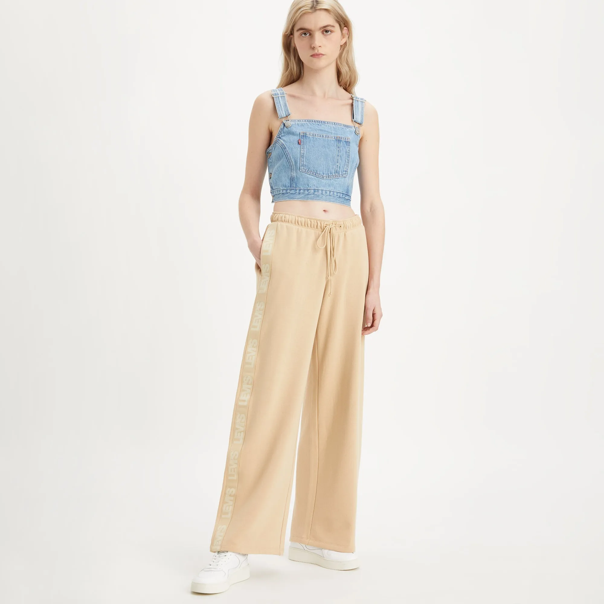 Levi's® Women's Graphic Low Rider Sweatpants